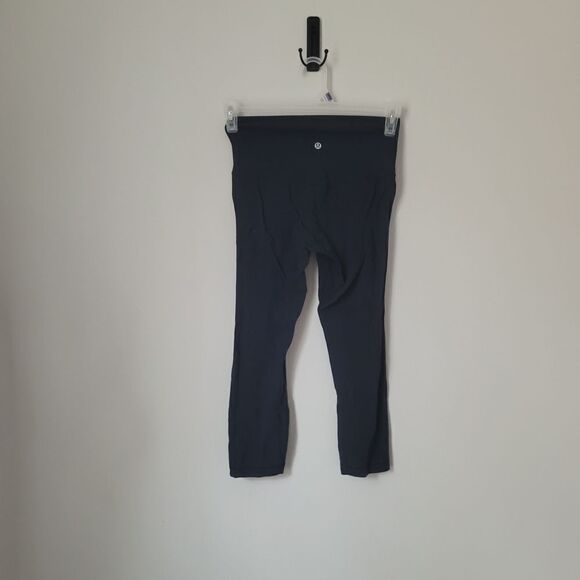 Lululemon Align Crop in True Navy Size 6 - Picture 8 of 9
